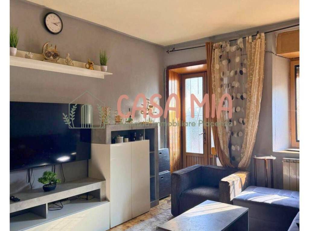 Casa indipendente a Gragnano trebbiense in Via contorno - Foto 4