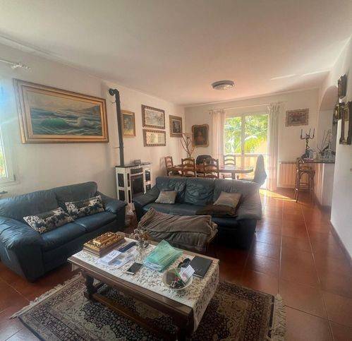 Casa indipendente a Ventimiglia in Via Luciano Veziano - Foto 2