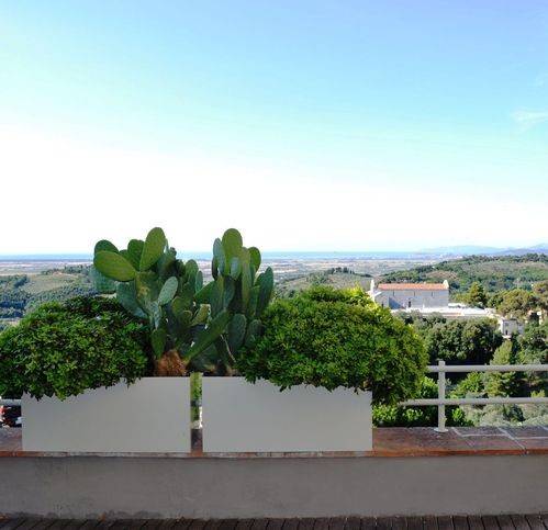 Appartamento a Campiglia marittima in Piazza Della Vittoria 7 /A - Foto 2