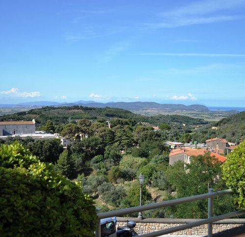 Appartamento a Campiglia marittima in Piazza Della Vittoria 7 /A - Foto 4