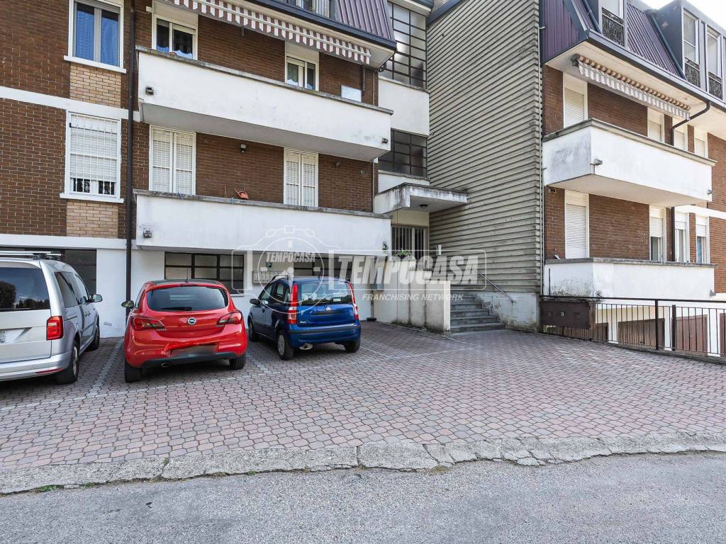 Appartamento a Inverigo in Via Alessandro Volta 10 - Foto 2