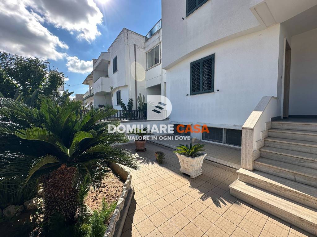 Villa a Lecce in Viale Giuseppe Grassi, 24 - Foto 4