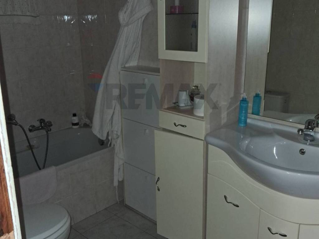 Casa indipendente a Belpasso in via italo svevo - Foto 5