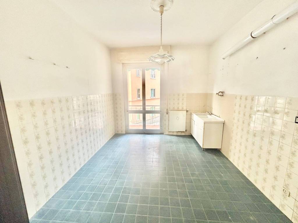 Appartamento a Quiliano in Via Giobatta Brandini - Foto 4