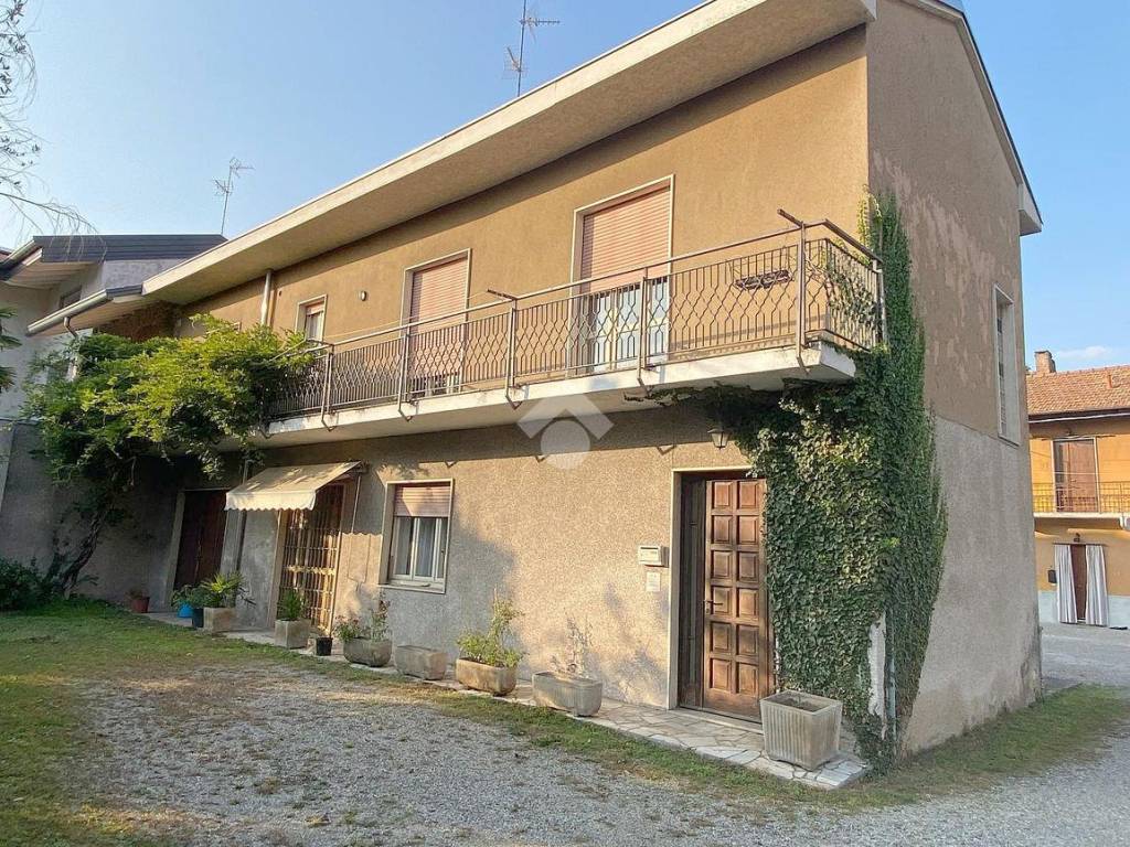 Casa indipendente a Samarate in Via Roma, 85 - Foto 4