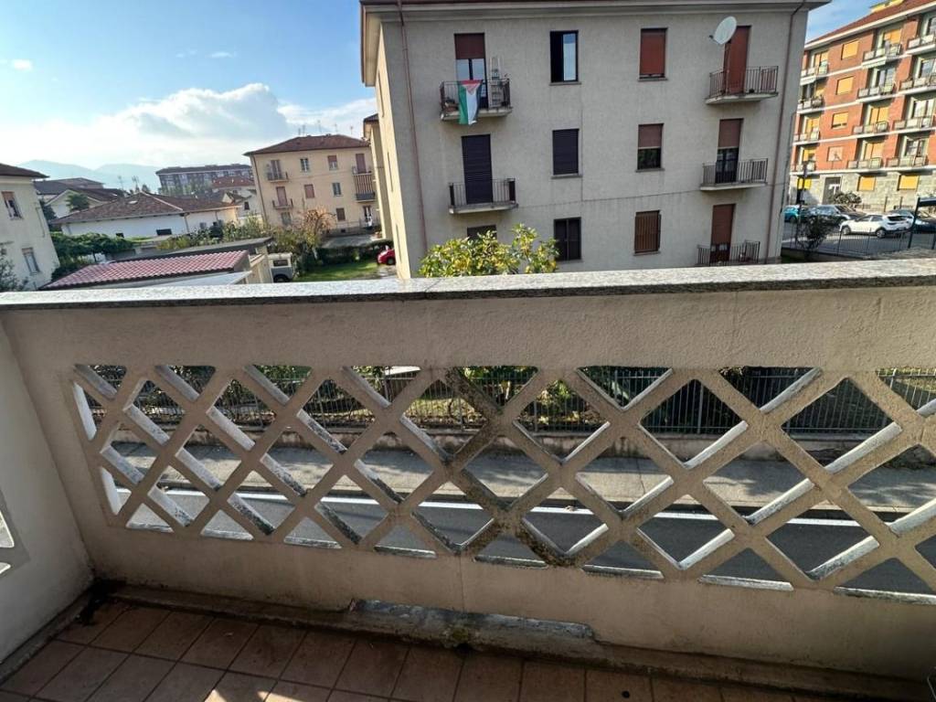 Appartamento a Orbassano in Via Vincenzo Monti - Foto 5