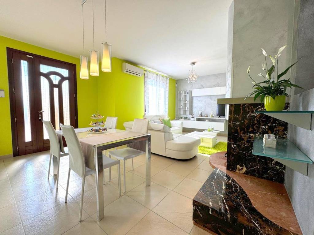 Villa a Rodigo in Via IV Novembre, 5 - Foto 5