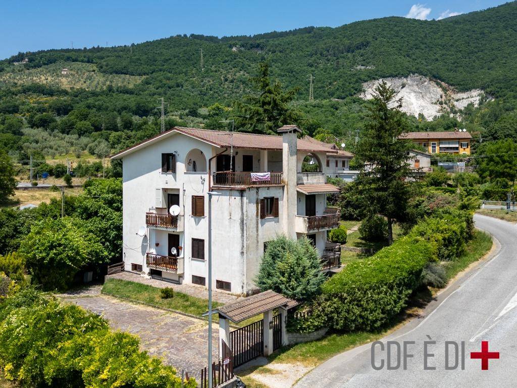 Appartamento a Cittaducale in Via Villaggio Cotilia - Foto 2