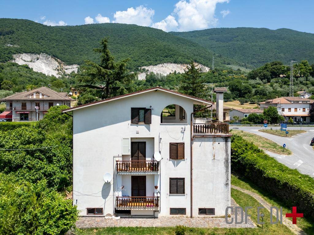 Appartamento a Cittaducale in Via Villaggio Cotilia - Foto 4