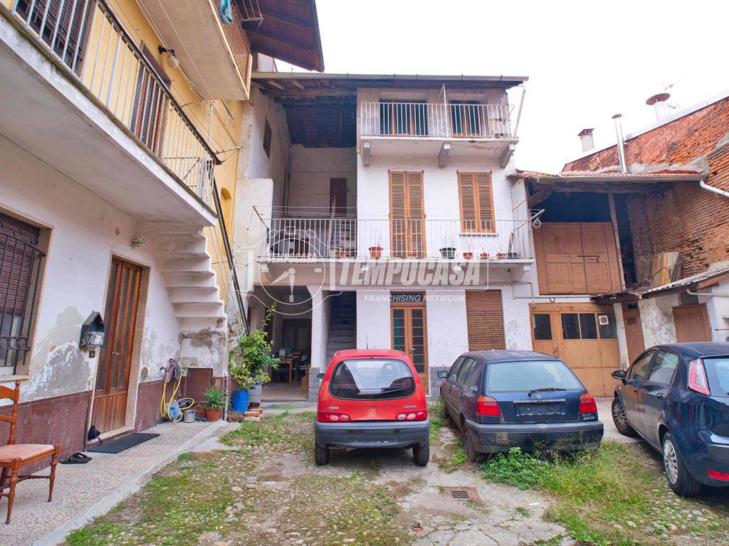 Casa indipendente a Cerano in Via Cavour - Foto 2