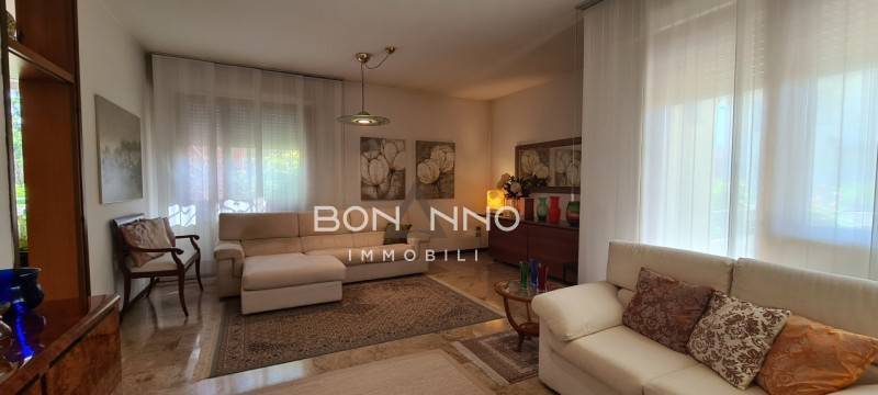 Villa a Castelfranco veneto in Via Friuli, 19 - Foto 3