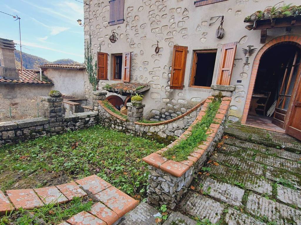 Casa indipendente a Borgo a mozzano - Foto 2