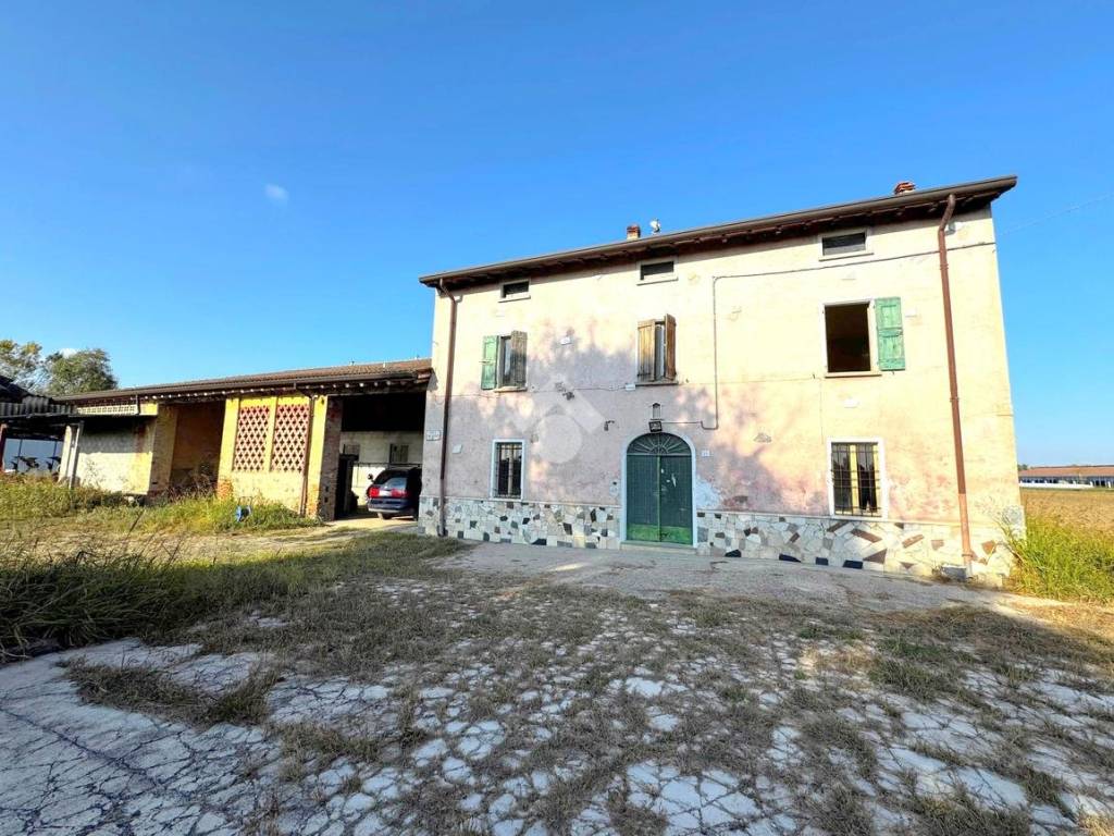 Casa indipendente a Goito in Strada San Lorenzo, 25 - Foto 2