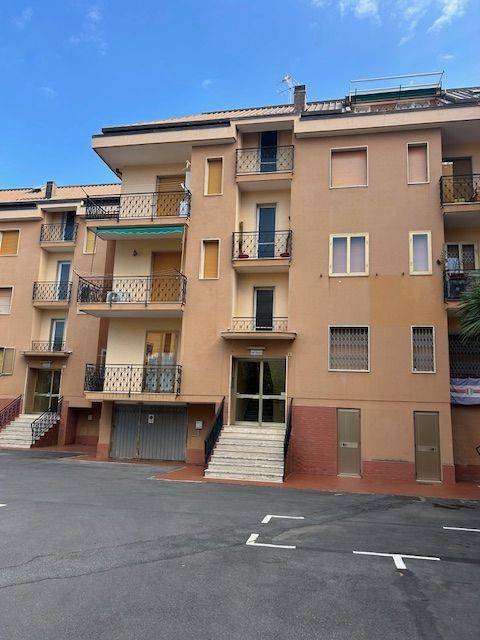 Appartamento a Loano in Largo Ponte Romano - Foto 2