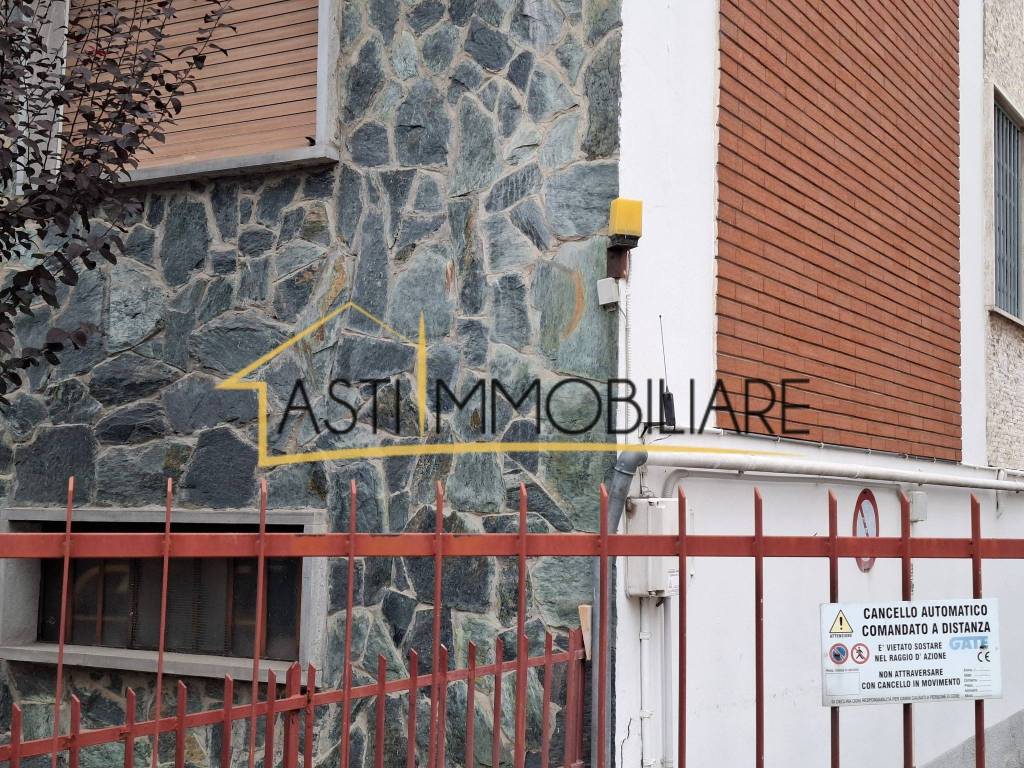 Box / garage a Asti in Via San Marco, 39 - Foto 4