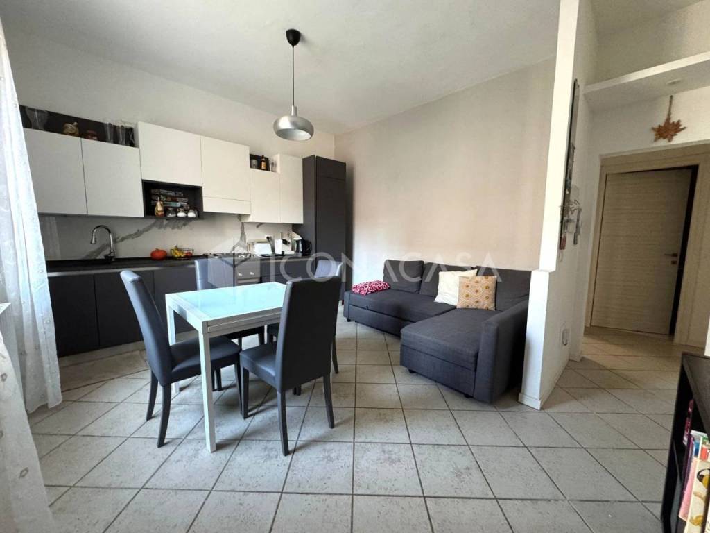 Villa a Pontedera in Via Enrico De Nicola - Foto 4