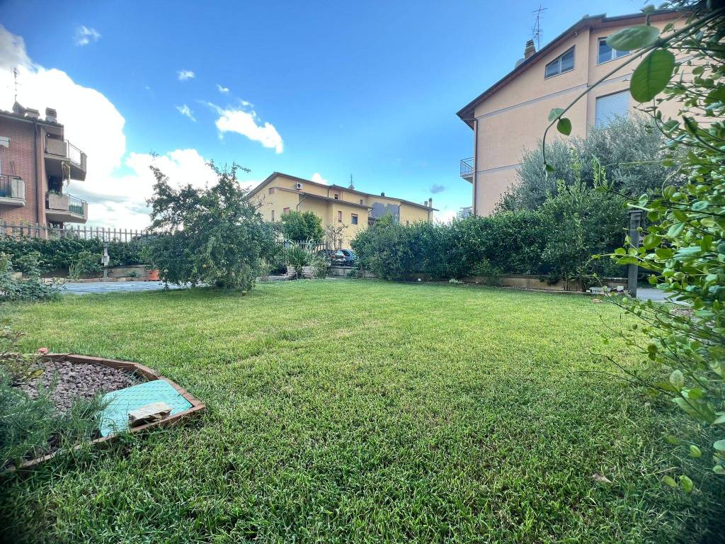 Villa a Perugia in Via Giovanni Papini - Foto 5