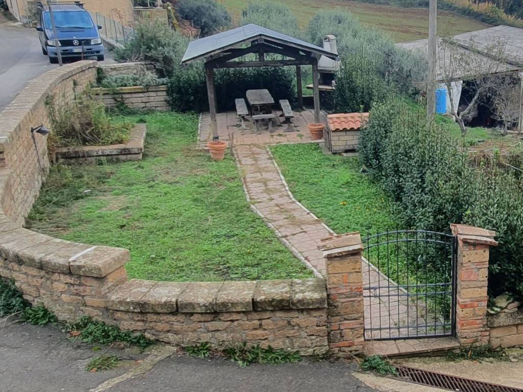 Rustico / casale a Sorano in Strada Provinciale Casa Rocchi - Foto 5