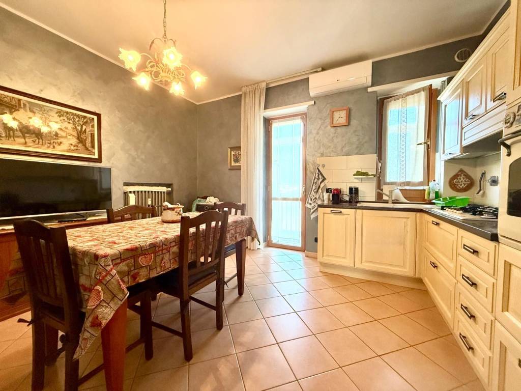 Appartamento a Orbassano in Via Frejus - Foto 5