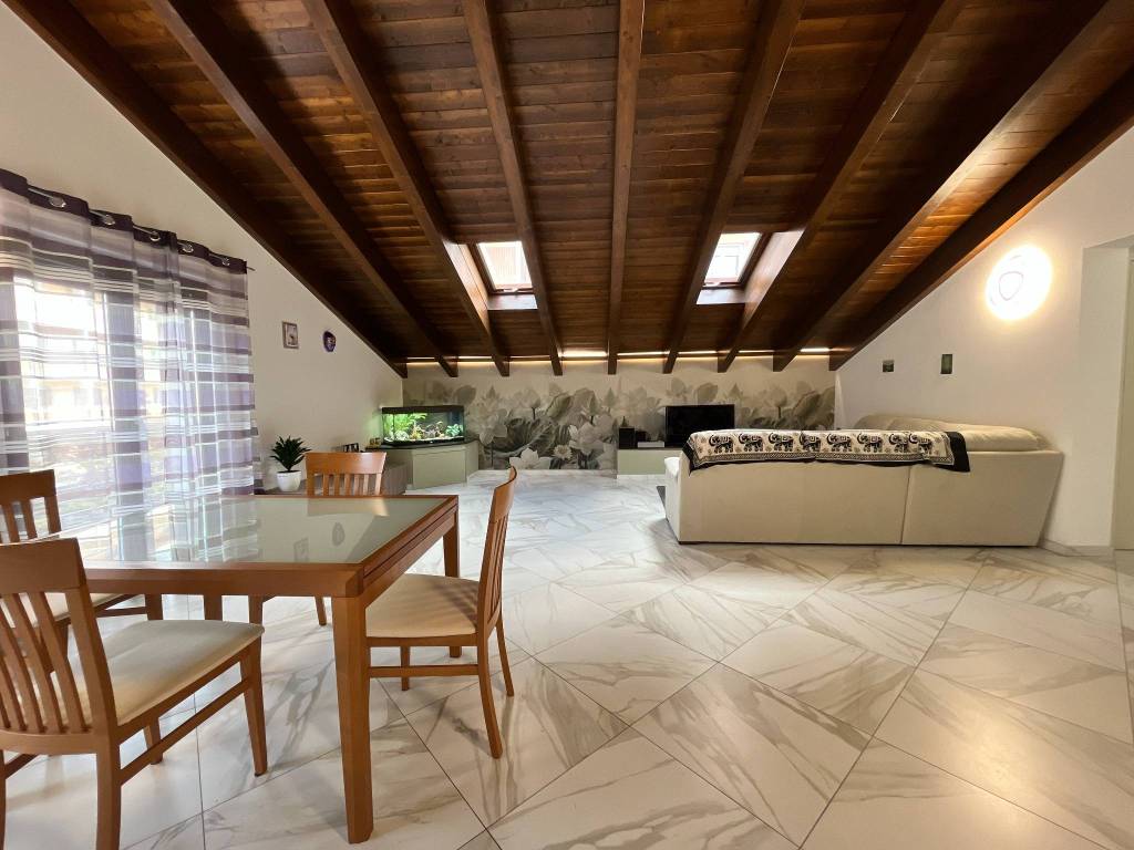 Appartamento a Pescara in Viale della Pineta - Foto 2