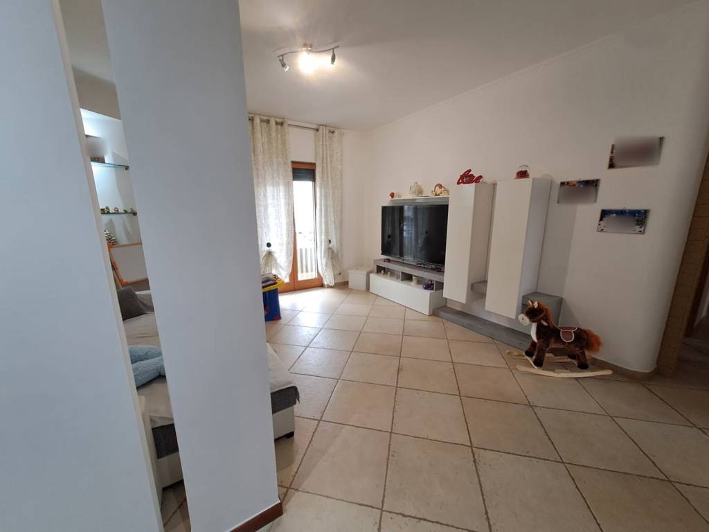 Appartamento a Adelfia in Via Piscina Nuova, 1 - Foto 5