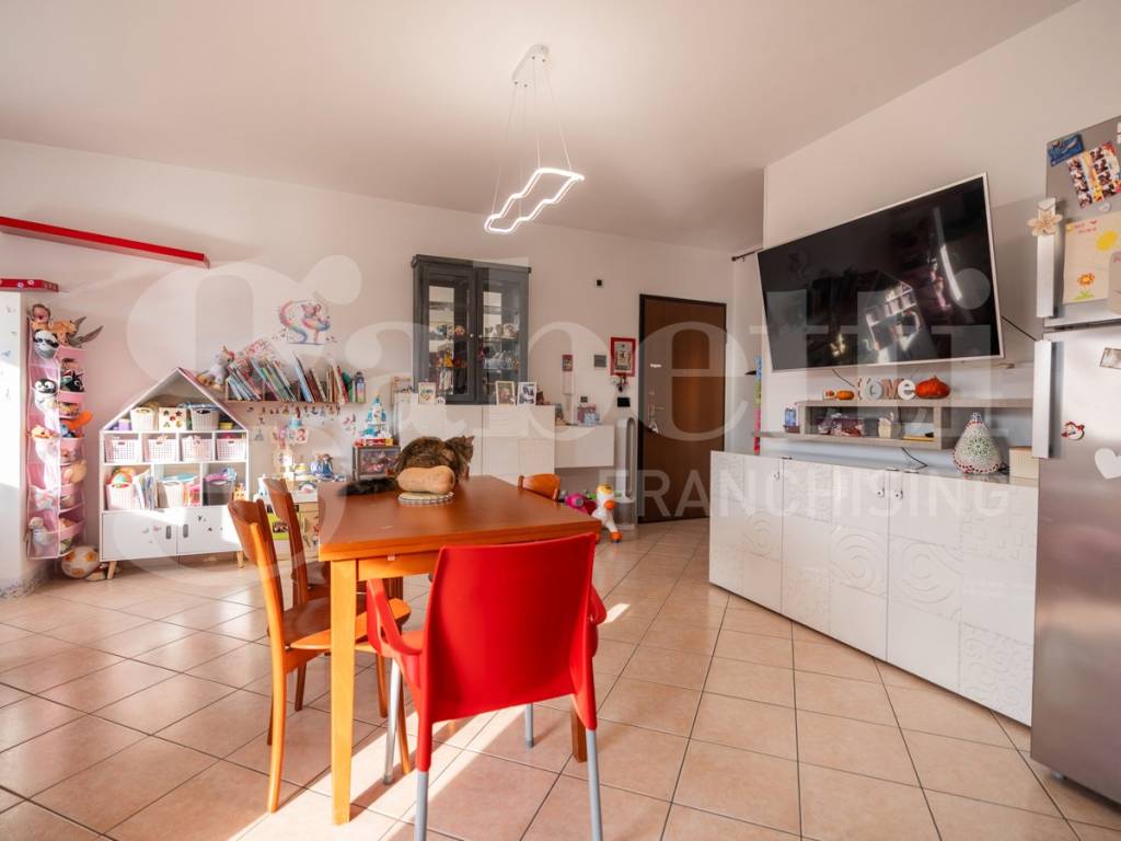 Appartamento a Pinerolo in Via Einaudi, 27 - Foto 2