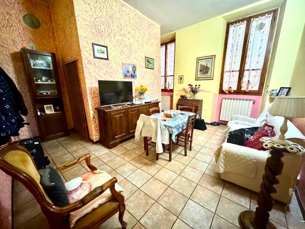 Appartamento a Montevarchi in Via Roma - Foto 5