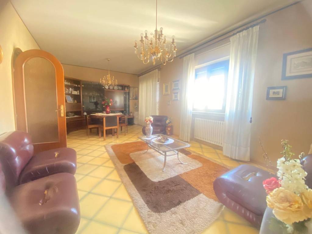 Appartamento a Giarre in Via Trieste, 45 - Foto 2