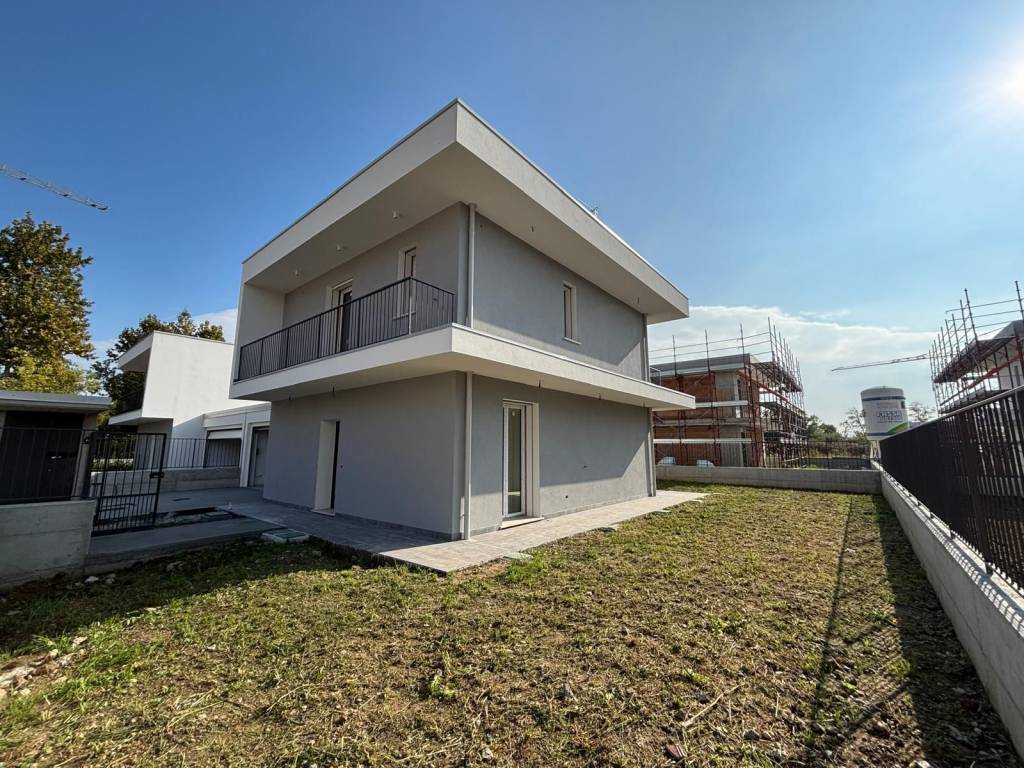 Villa a San zeno naviglio in Via Tito Speri - Foto 3
