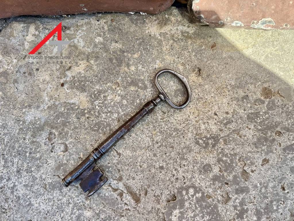 Casa indipendente a Calvello in Via Tenente Schiavoni - Foto 5