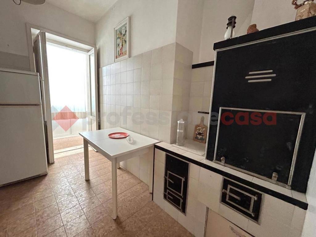 Appartamento a Poggiardo in via della costituzione - Foto 4