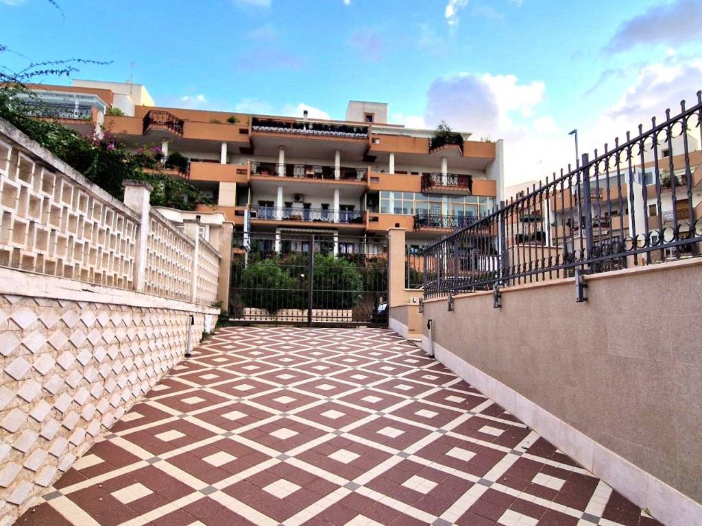 Villa a Trani in Via Vittorio Malcangi - Foto 4