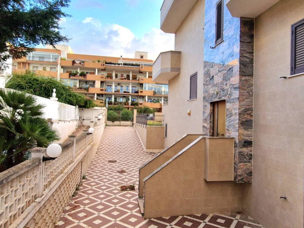 Villa a Trani in Via Vittorio Malcangi - Foto 5