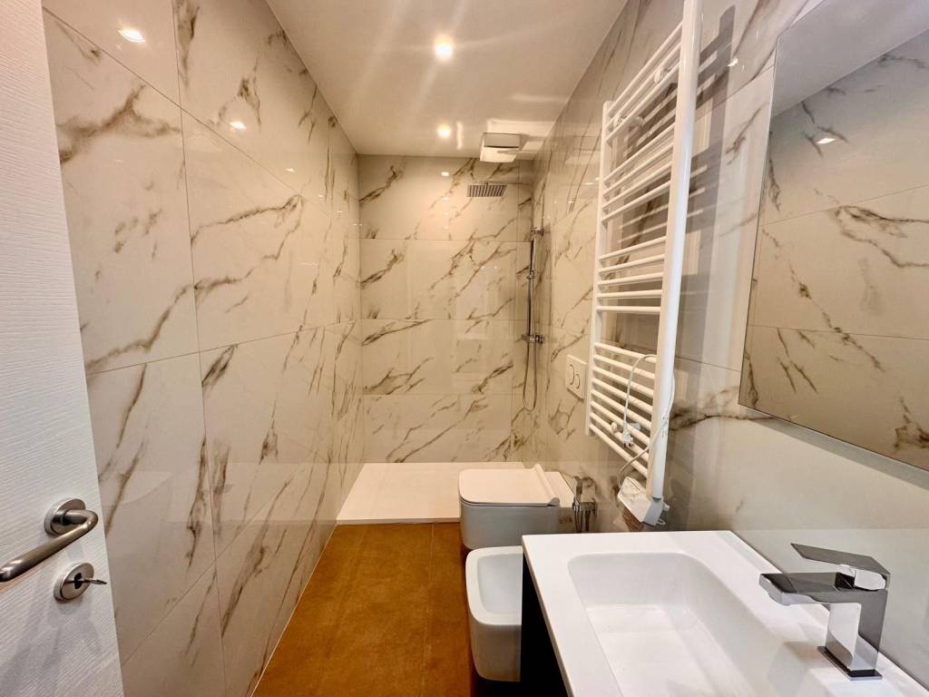 Appartamento a Bari in Viale Quinto Orazio Flacco - Foto 4