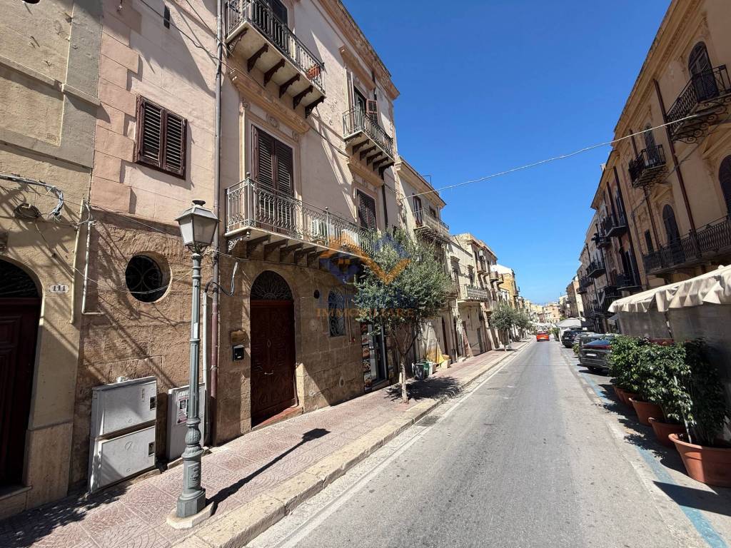 Appartamento a Castellammare del golfo in Corso Giuseppe Garibaldi - Foto 2