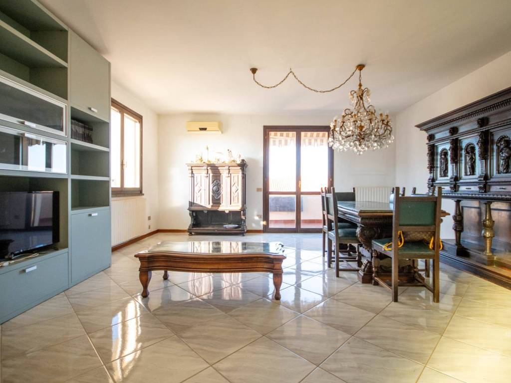 Appartamento a Cecina - Foto 2