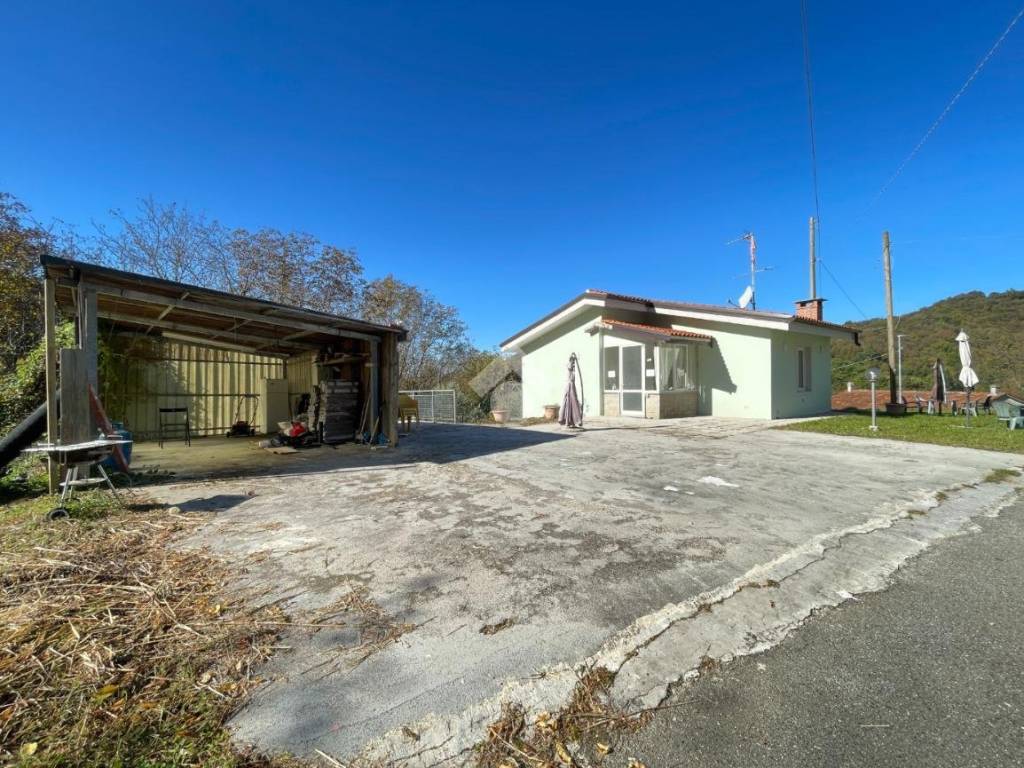 Casa indipendente a Nimis in Via della Chiesa, 8 - Foto 3