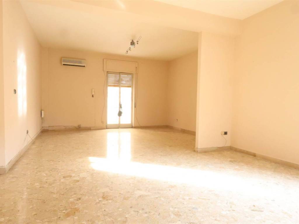 Appartamento a Santa maria capua vetere in Via Roberto D'Angiò , 36 - Foto 2