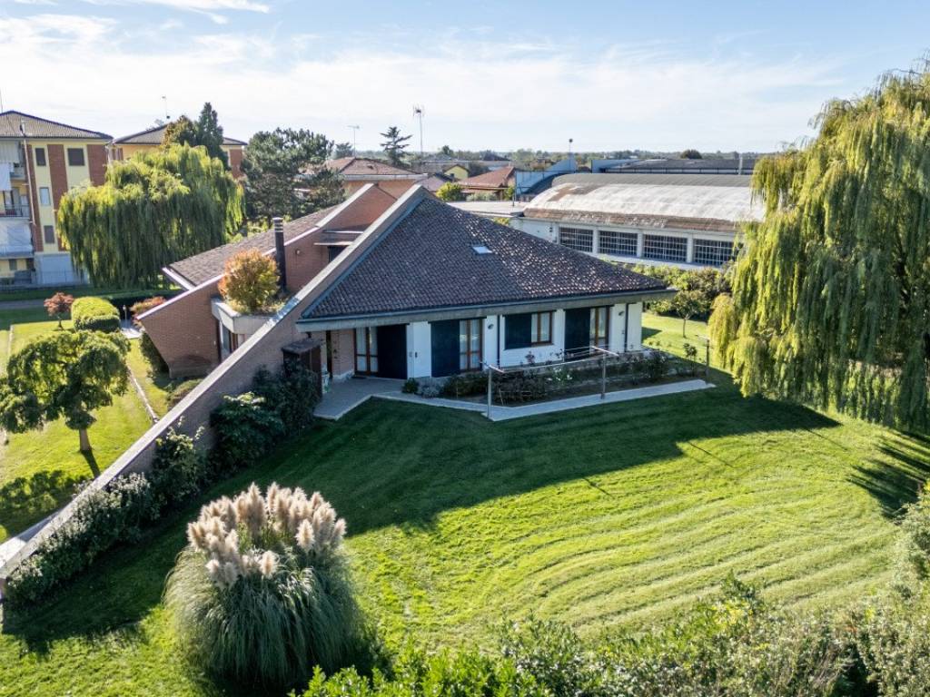 Villa a Oviglio in Via Vittorio Emanuele Secondo 44 - Foto 5