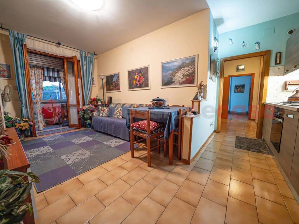 Appartamento a Cecina in Viale della Repubblica - Foto 4