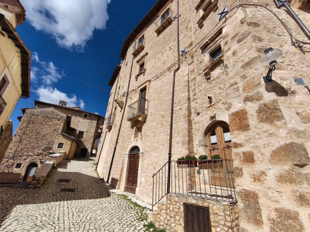 Appartamento a Santo stefano di sessanio in Piazza Medicea - Foto 5