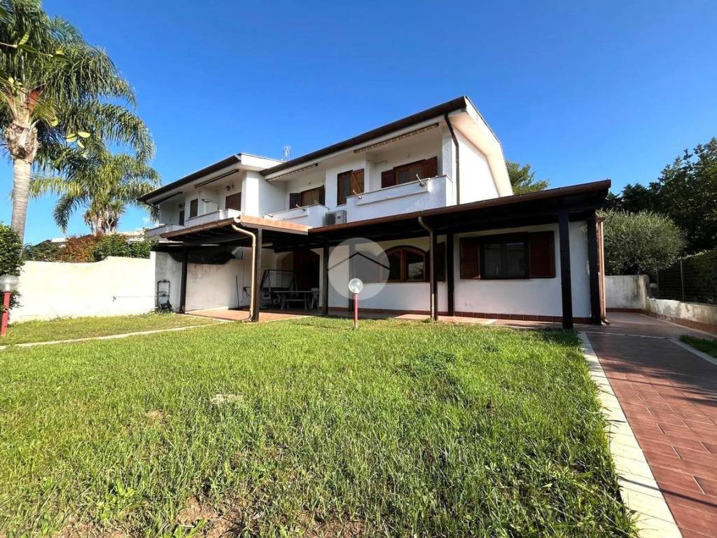 Villa a Sabaudia in Via Andromeda, 21 - Foto 3