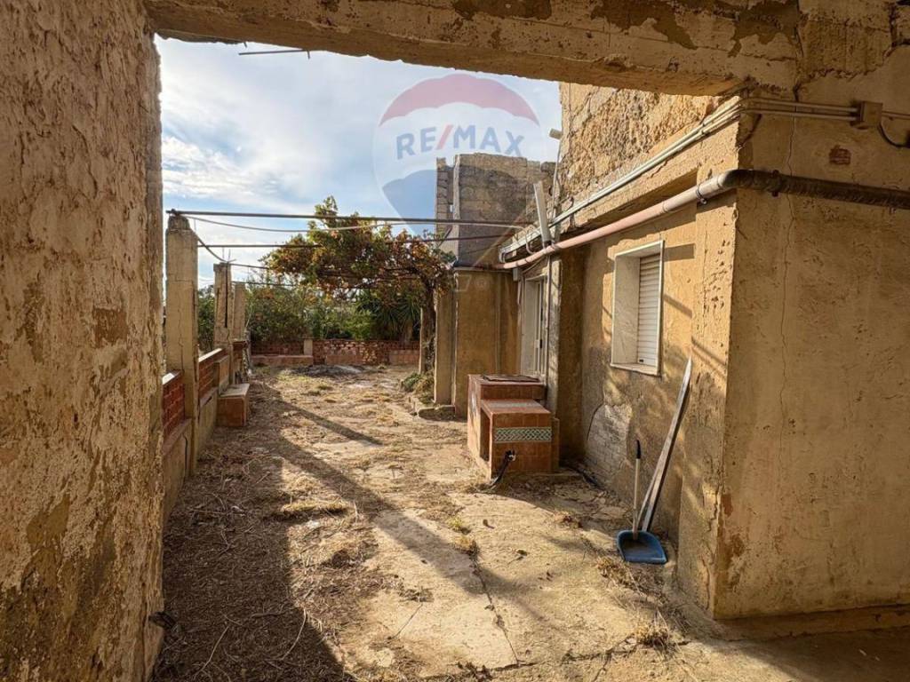 Casa indipendente a Caltagirone in Via della Prece, 1 - Foto 5