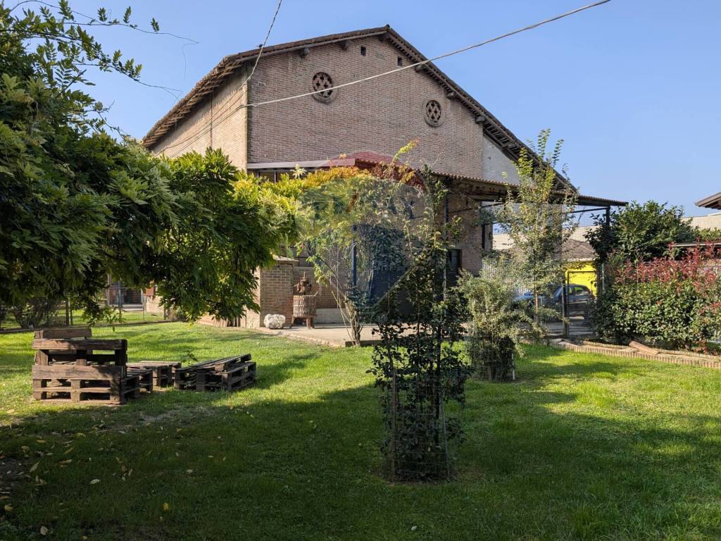Appartamento a Fidenza in Via Martiri delle Carzole, 70 - Foto 2