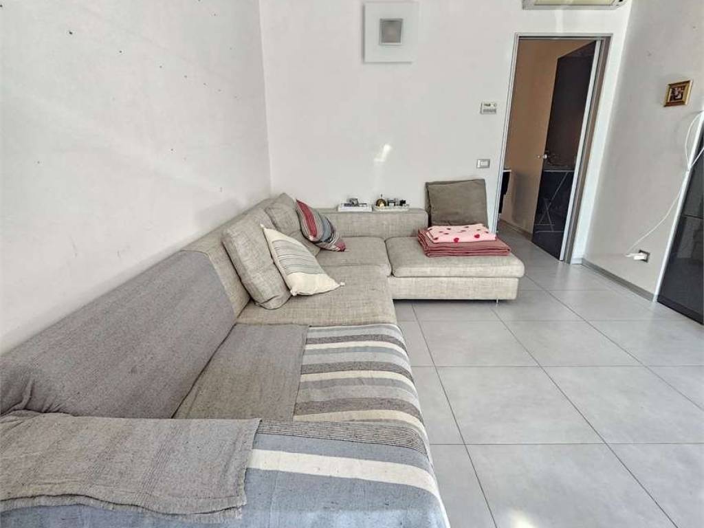 Appartamento a Rimini in via Maurizio Brighenti , 27 - Foto 2