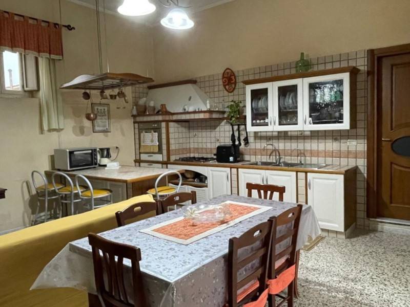 Palazzo / stabile a Maddaloni in Via Cancello - Foto 4