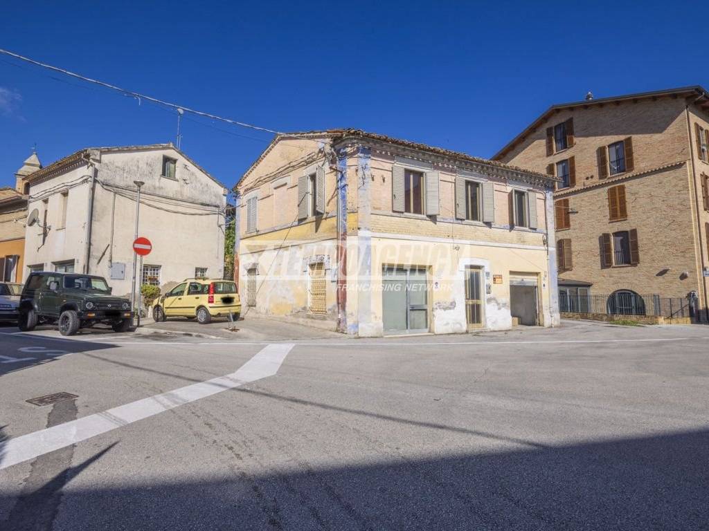 Casa indipendente a Monte san giusto in Via Villa S.Filippo 133 - Foto 2