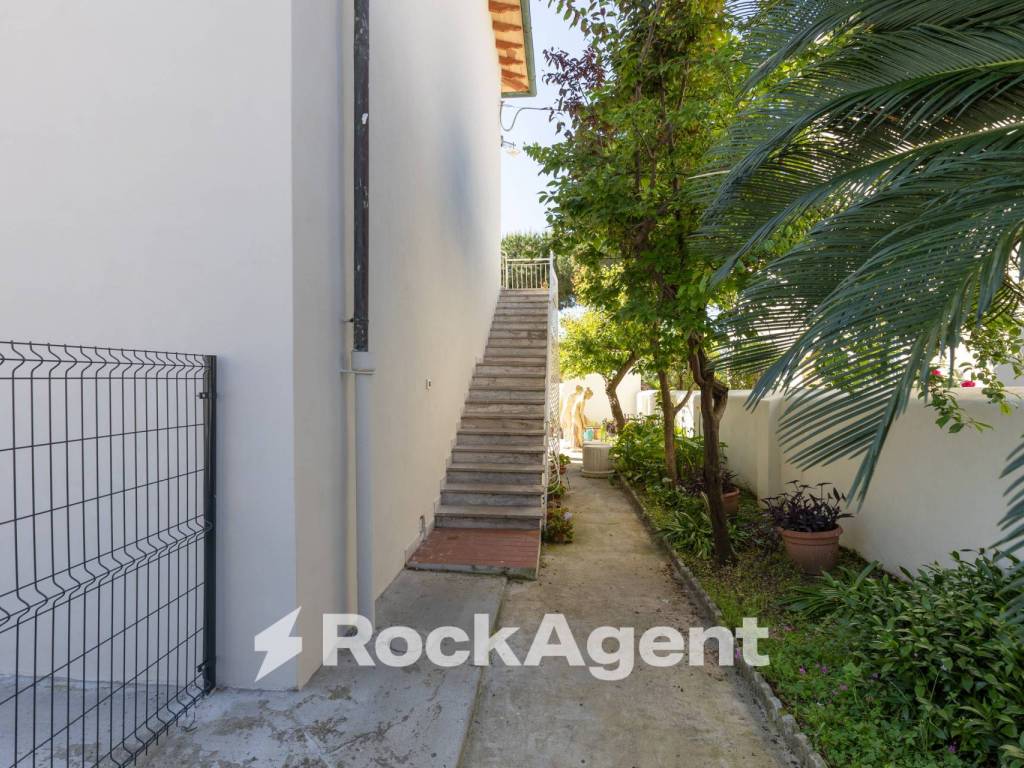 Appartamento a Livorno in Via dei Pelaghi, 47/A - Foto 2