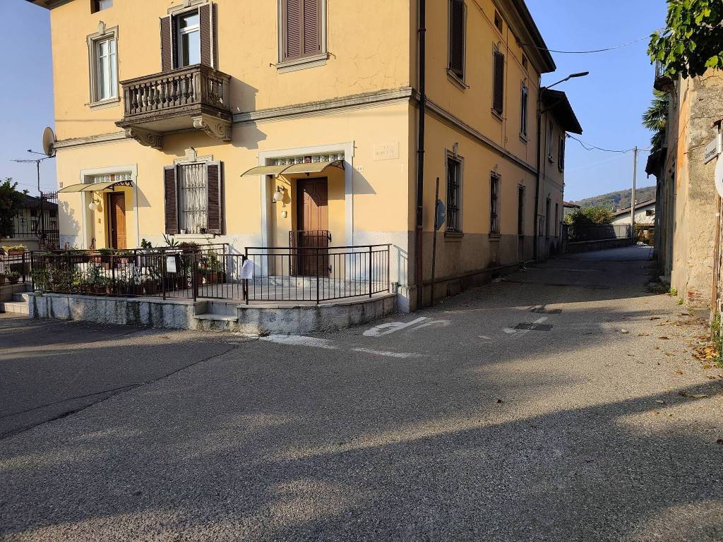 Appartamento a Cuveglio in Via Vidoletti - Foto 2