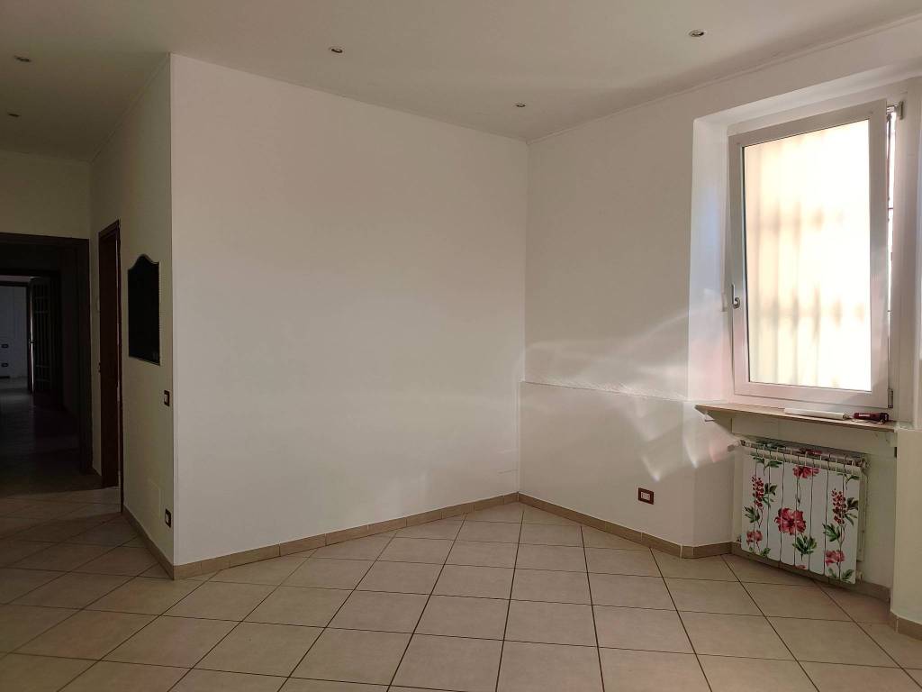 Appartamento a Cuveglio in Via Vidoletti - Foto 3